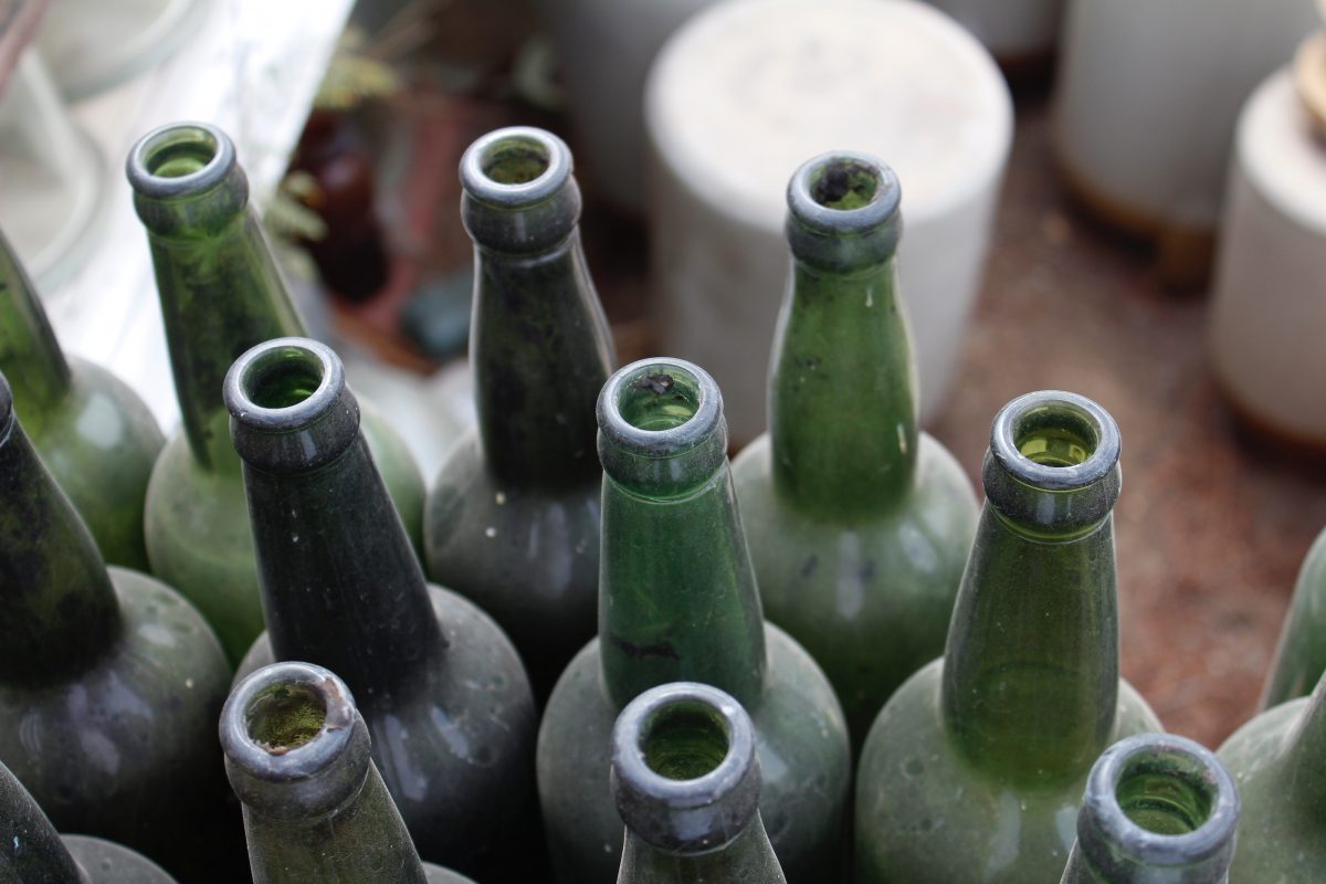 Deine Weinwelt alte Flaschen